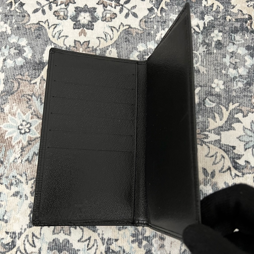 ❌❌❌SOLD❌❌❌Louis Vuitton Epi Leather black Unisex Long Authentic Preloved Wallet - Picture 4 of 10